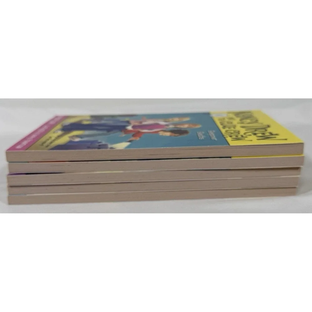 Aladdin Nancy Drew and the Clue Crew Kids Books 1-5 Yellow Mystery Box Set